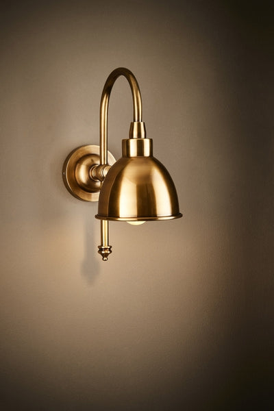 Austin Wall Lamp in Brass - House of Isabella AU