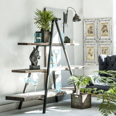 The Dos and Don'ts of Styling Shelves: A Comprehensive Guide
