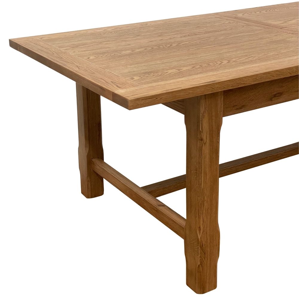 Balmoral Extendable Oakwood Dining Table 210 - 310