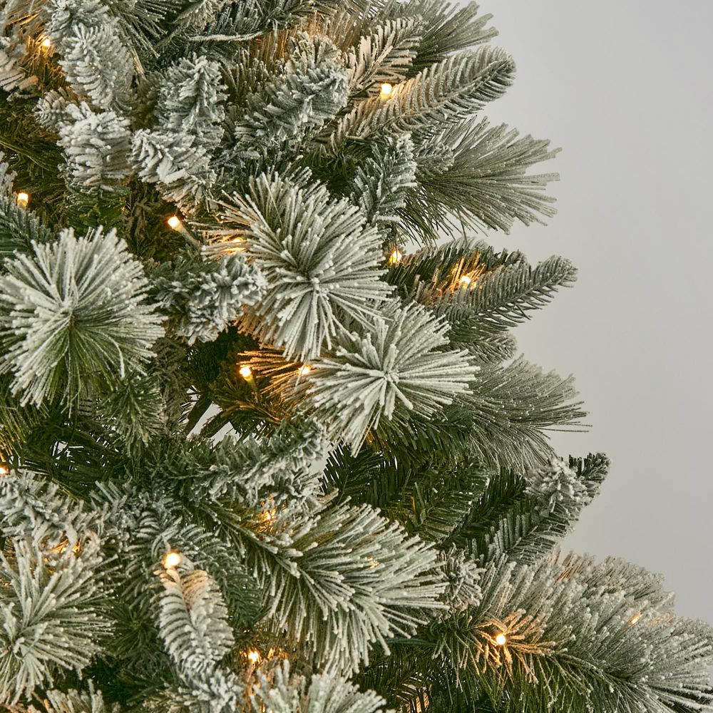 Norwegian Snowy Pine Tree 180cm With 300 LED