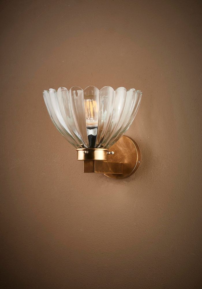 Otis Wall Lamp in Antique Brass - House of Isabella AU