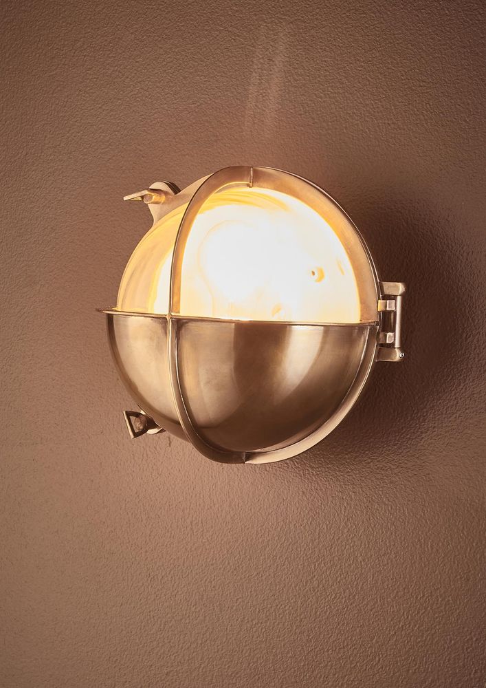 Vienna Outdoor Wall Lamp in Antique Silver - House of Isabella AU